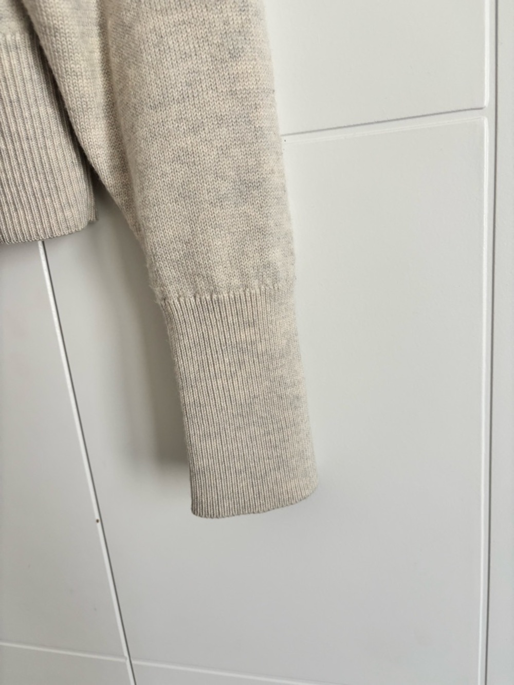 Aritzia Babaton Ollie Sweater - Picture 5 of 9